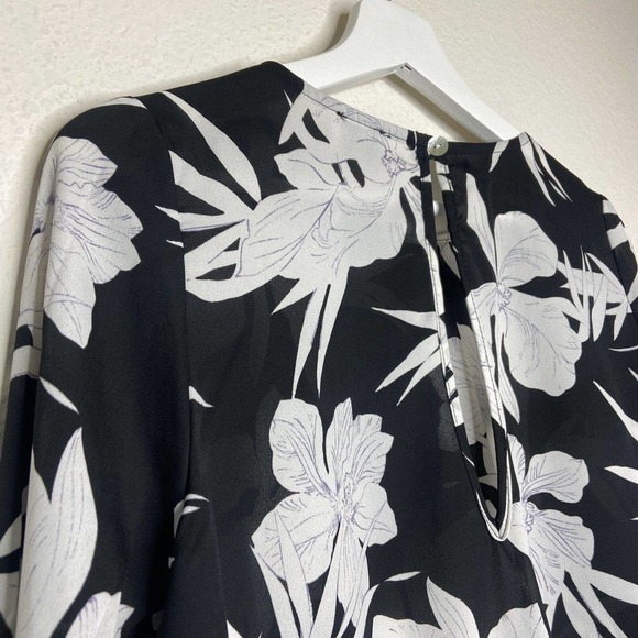 Show Me Your Mumu Black and White Floral Claudia Top Sz M - Picture 6 of 8